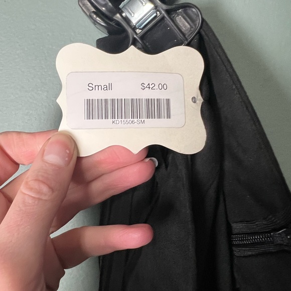 Black faux suede fringe skirt - Picture 5 of 5